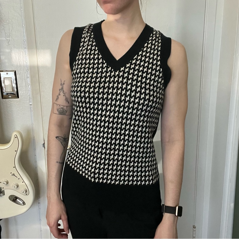 Banana Republic Classic Black Knit Sweater